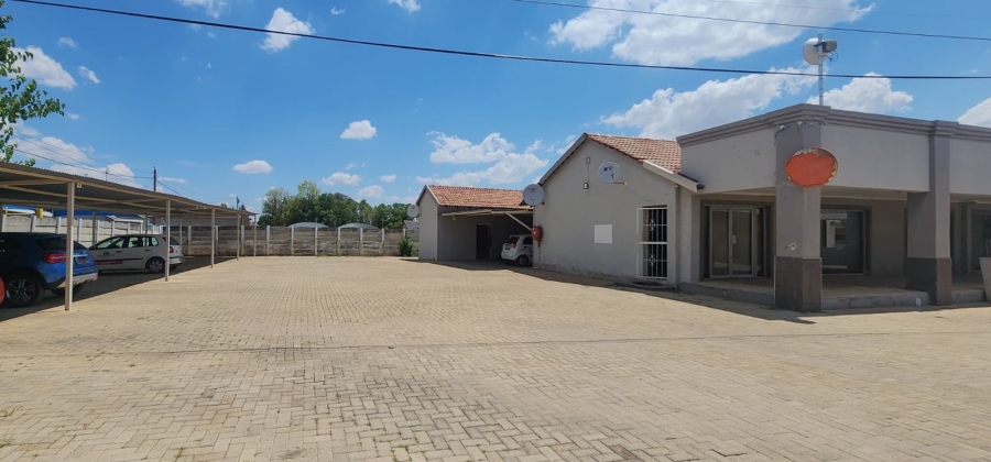 Commercial Property for Sale in Wilkoppies North West